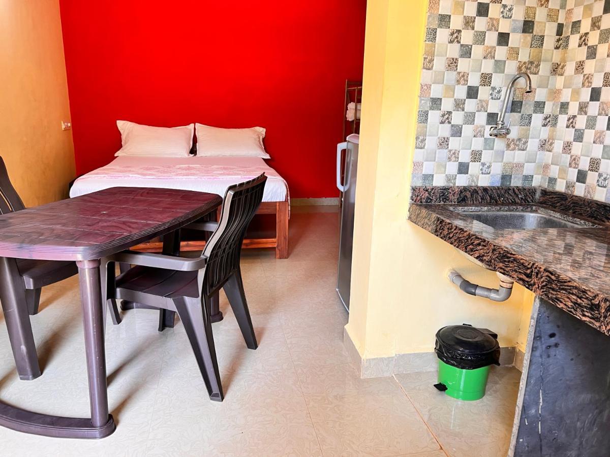 Kyel Villa Guest House Arambol Exteriör bild